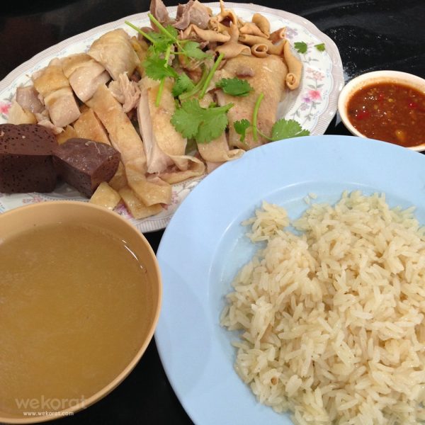 ข้าวมันไก่ จัดเต็ม!