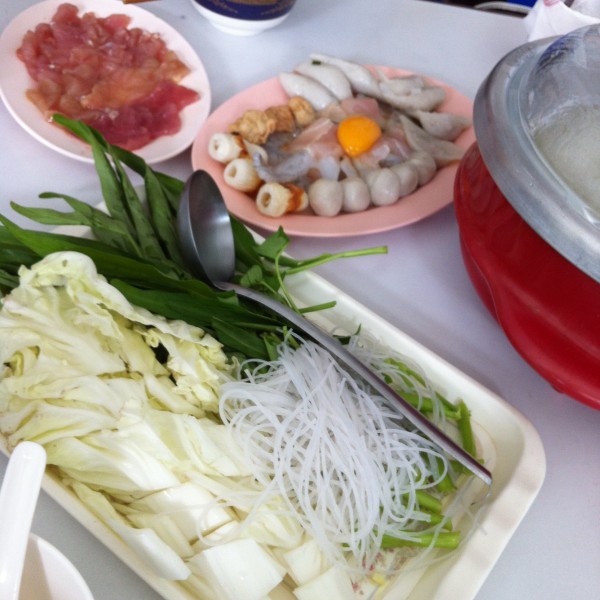 ชุดรวมหมู กับชุดทะเล