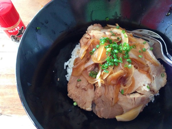 ข้าวหน้าหมูชาชู