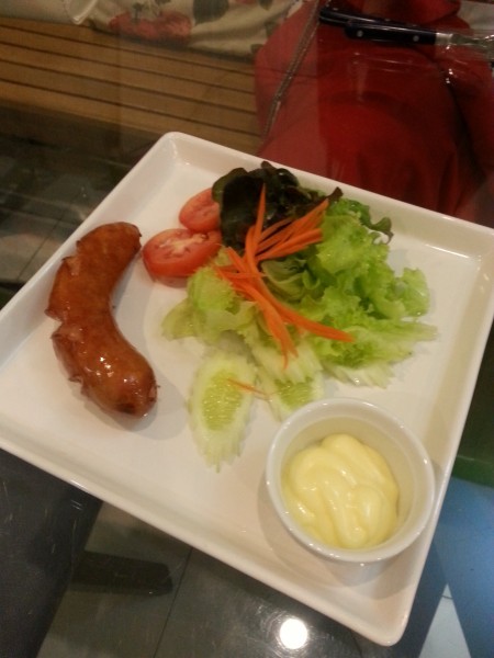 สลัดไส้กรอก