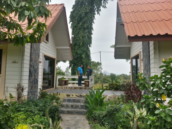 บ้านเดี่ยวหรือบ้านแฝด
