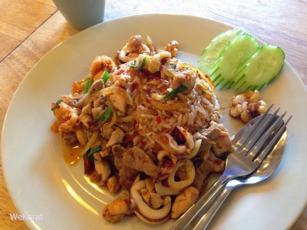 ข้าวผัดน้ำพริกเผา
