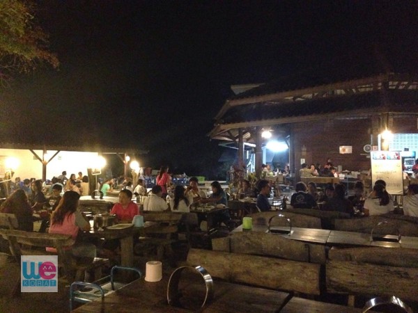 ร้านกอกก ยามค่ำคืน