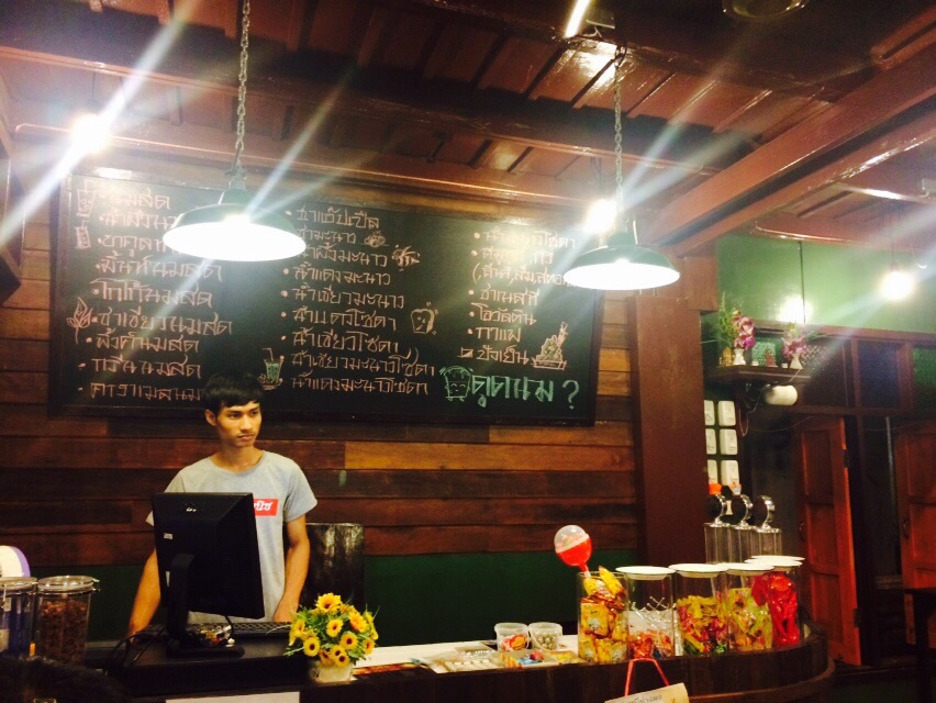 ภายในร้าน3-ดูดนมพานิช