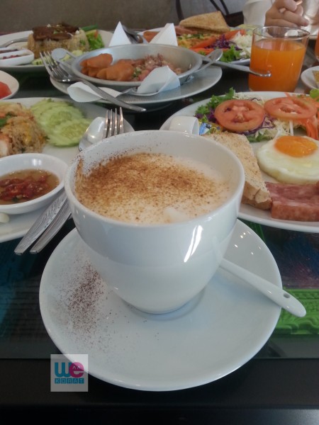 คาปูชิโนร้อน