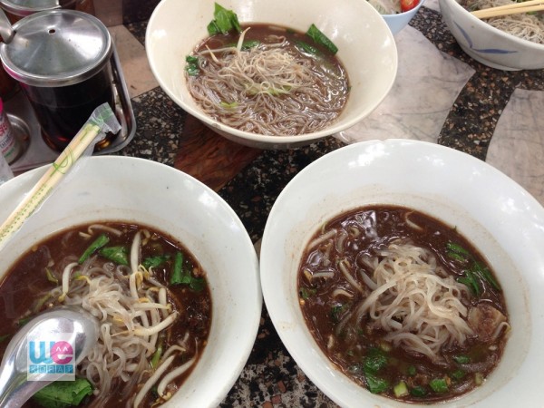 ก๋วยเตี๋ยวเรือโกเกี้ย