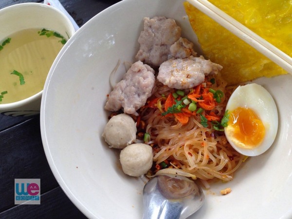 ก๋วยเตี๋ยวหมกแห้ง