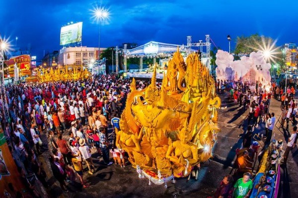 ภาพถ่ายรางวัลชนะเลิศ ปี 2557 โดยนายวิสรุจน์ สิงหกลางพล