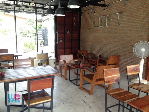 บรรยากาศในร้าน Loft Cafe'