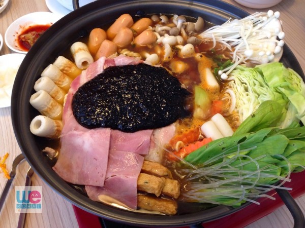 บูแดจิเก หม้อไฟเกาหลี มาทั้งหม้อร้อนๆ