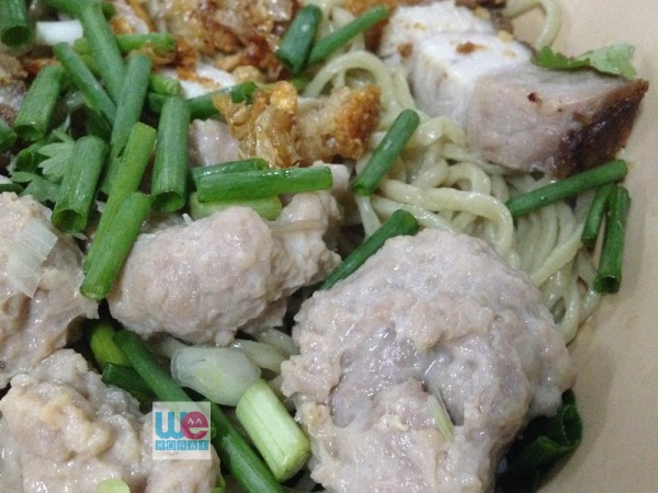 หมูเด้ง