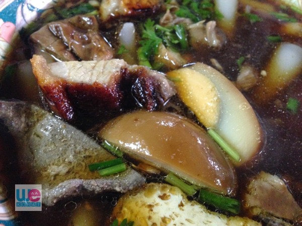 ซูมหมูกรอบหน่อย