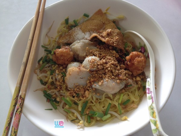 บะหมี่แห้งต้มยำ