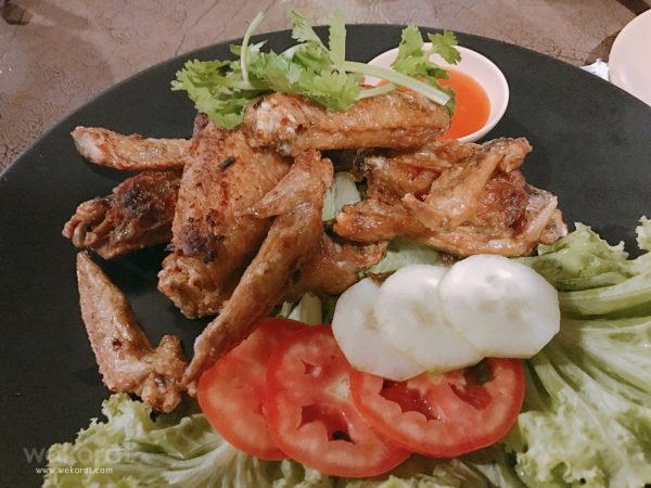 ปีกไก่ทอดน้ำปลา