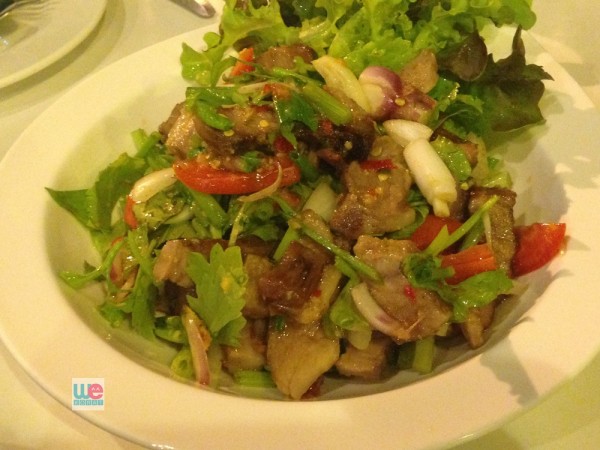 ยำคอหมูย่าง
