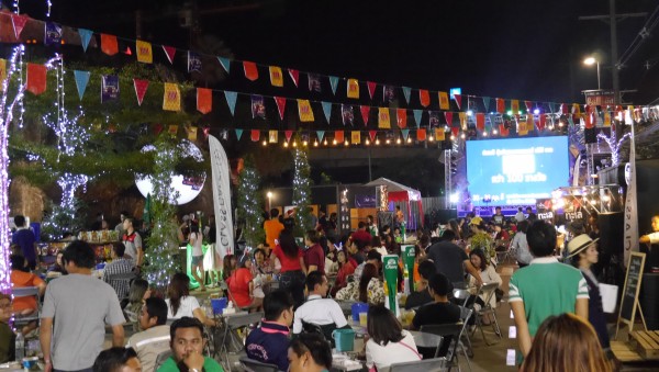 งาน New Year Street Food Fair ที่หน้าเดอะมอลล์