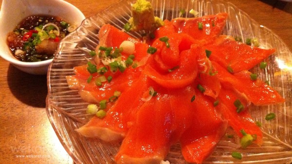 แซลมอนแล่บาง ร้านโทโมดาจิ
