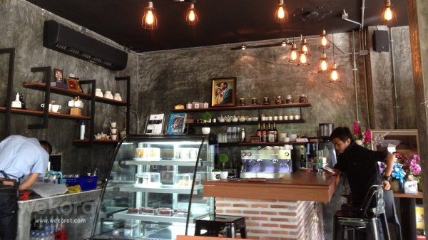 ร้านมลิวัลย์ คาเฟ่ ซ.สืบศิริ 29