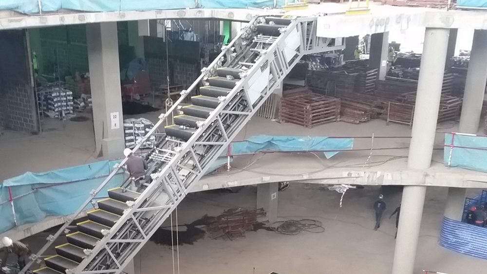 บันไดเลื่อนยาวที่สุดในประเทศไทย