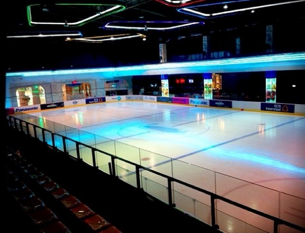 ลานไอซ์สเกต The Rink สาขาเซ็นทรัลพระราม 9 (ภาพ Facebook The Rink)