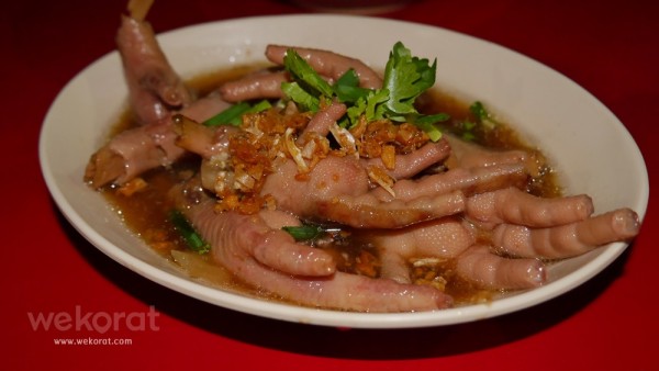ขาไก่ตุ๋นยาจีน