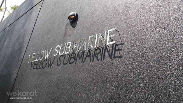 ร้าน Yellow Submarine Coffee Tank