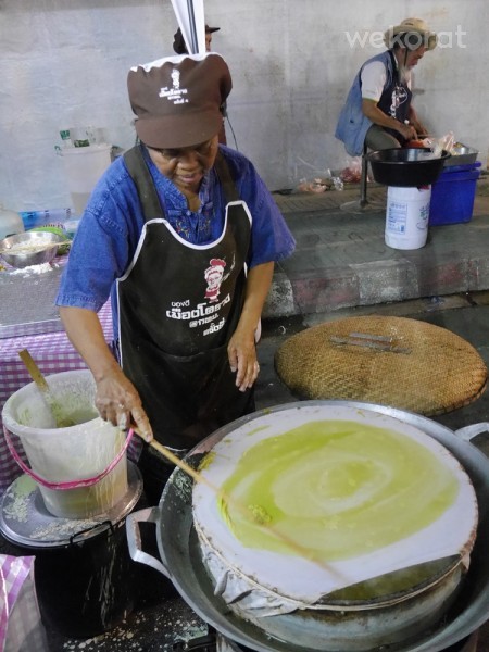 ขนมหมี่อ่อนสอดไส้