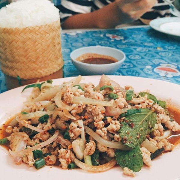 ร้านลาบสมพิศ (Cr. ภาพ yeenkn)
