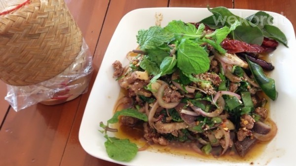 ลาบเป็ด ร้านลาบเกินร้อย