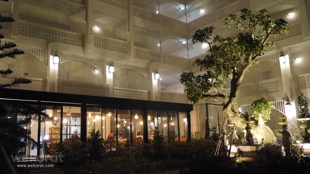 สวนด้านนอก
