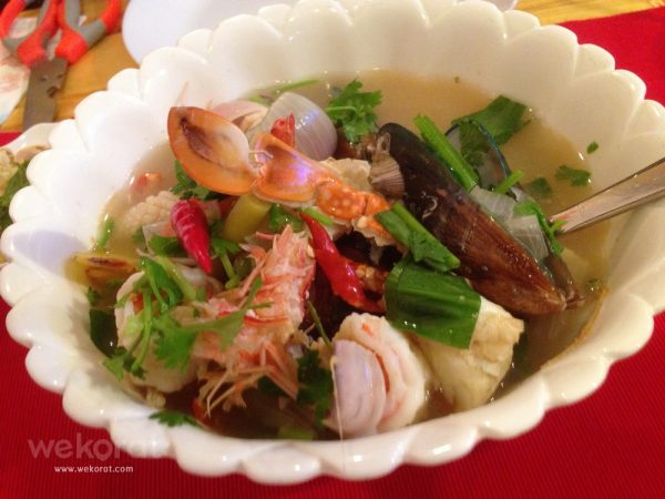 ต้มยำรวมน้ำใส