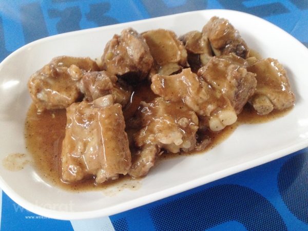 ซี่โครงหมูตุ๋น