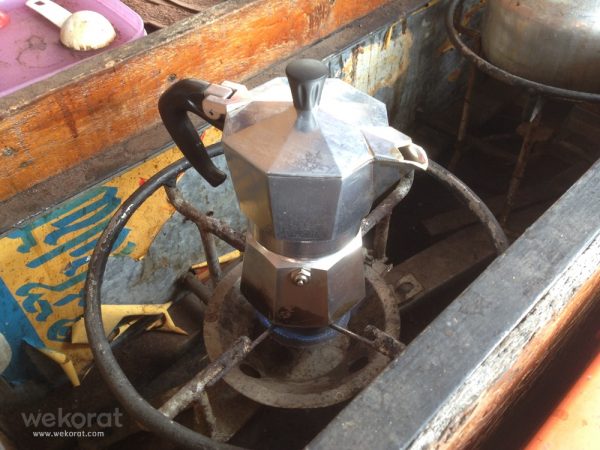 ตั้งเตารอกาแฟ