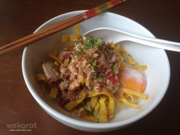 ก๋วยเตี๋ยว ชูใจกรุบกริบ