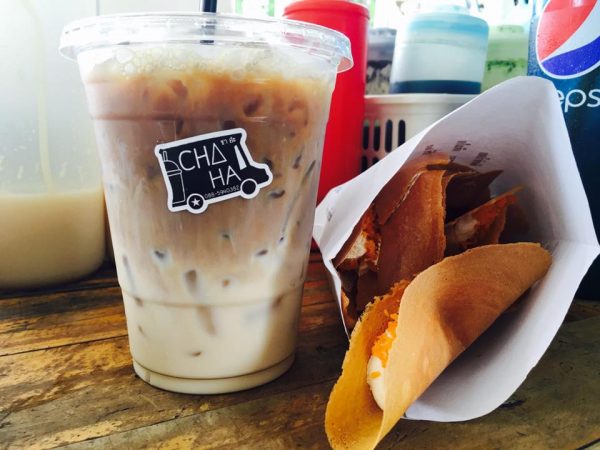 กาแฟเย็น (ภาพจาก FB : Cha Ha)