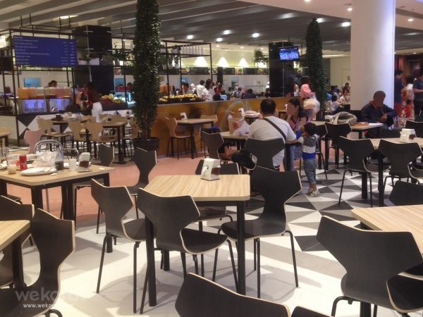 โต๊ะใหม่ บรรยากาศใหม่