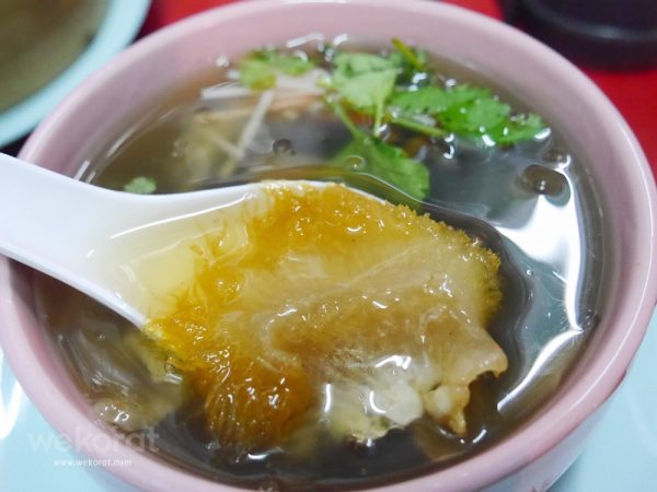 หูฉลามน้ำแดง