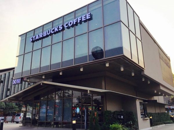 ตัวอย่าง Starbucks สาขา ฟู้ดวิลล่า ราชพฤกษ์ ที่มาในรูปแบบ Glass House