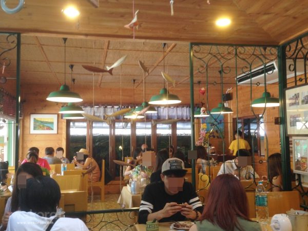 บรรยากาศในร้าน