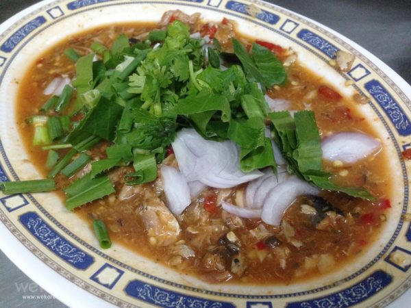 ยำปลากระป๋อง