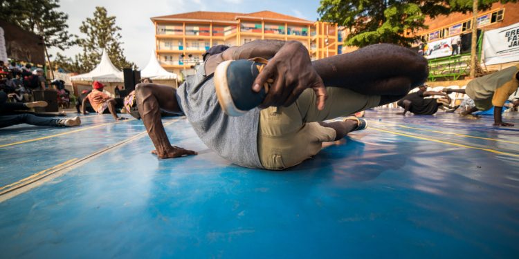 bboy - Photo by Slim Emcee (UG) the poet Truth_From_Africa_Photography on Unsplash