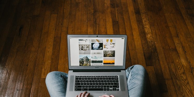 E-Commerce - Photo by Andrew Neel on Unsplash