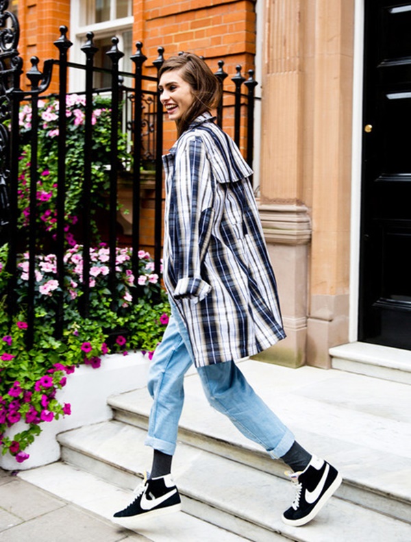 thefashiontag.com/2014/11/19/the-mom-jeans-trend/