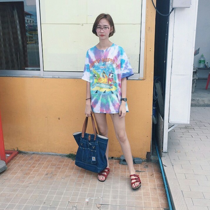 girl with flipflop_๑๗๐๕๒๒_0012