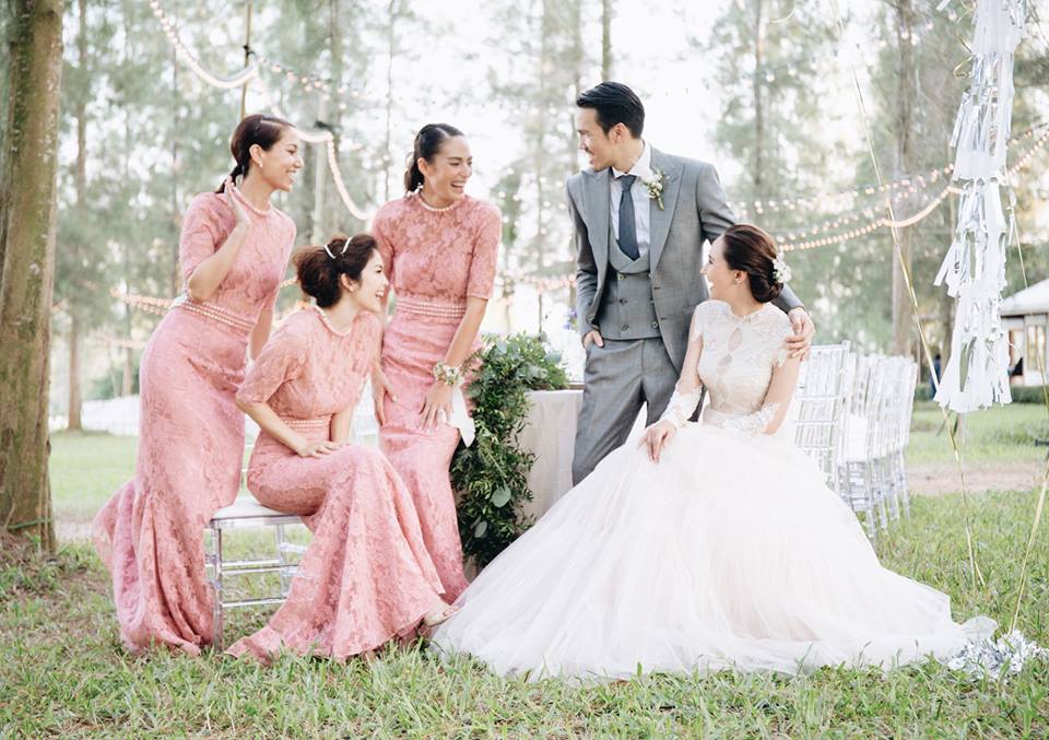 facebook.com/harpersbazaarthailand