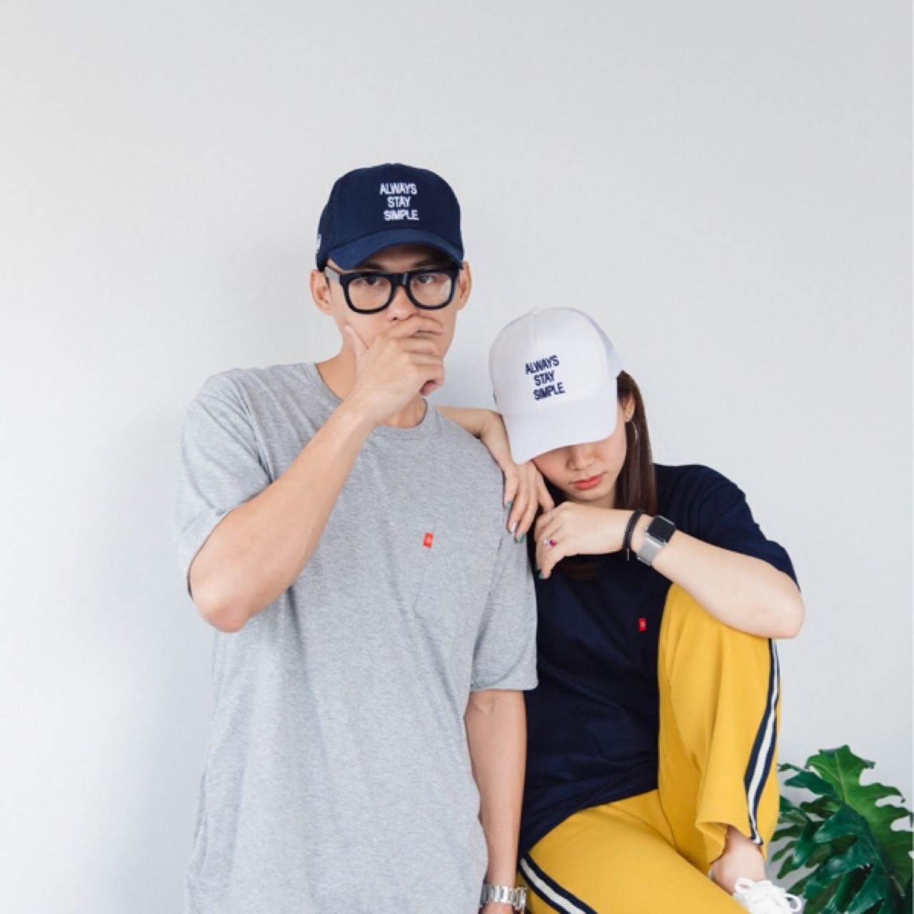 เสื้อยืดคอกลมแขนสั้น สีเทา - 405 THB