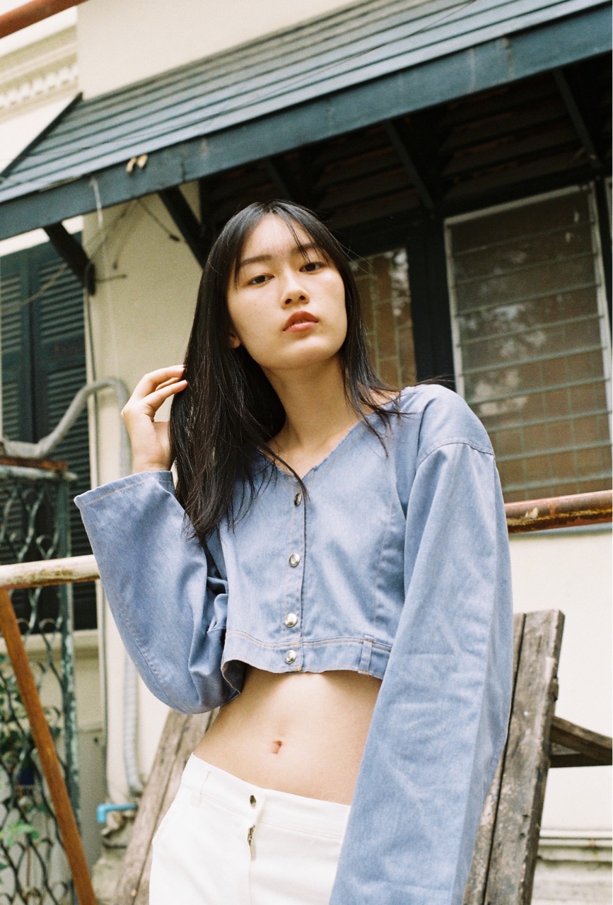 เสื้อครอป แขนยาว Crop Japan Jacket - 990 THB