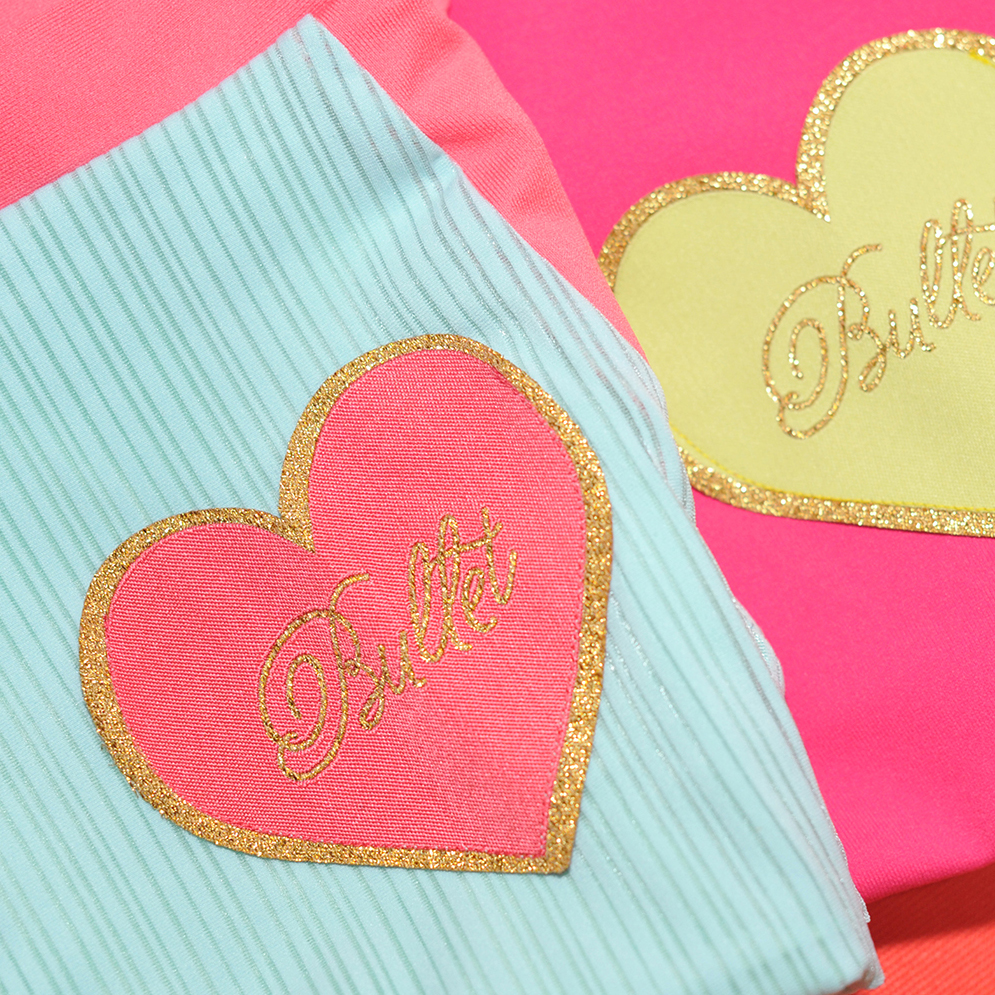 ชุดว่ายน้ำผู้หญิง - Love pocket set : 2,340 THB