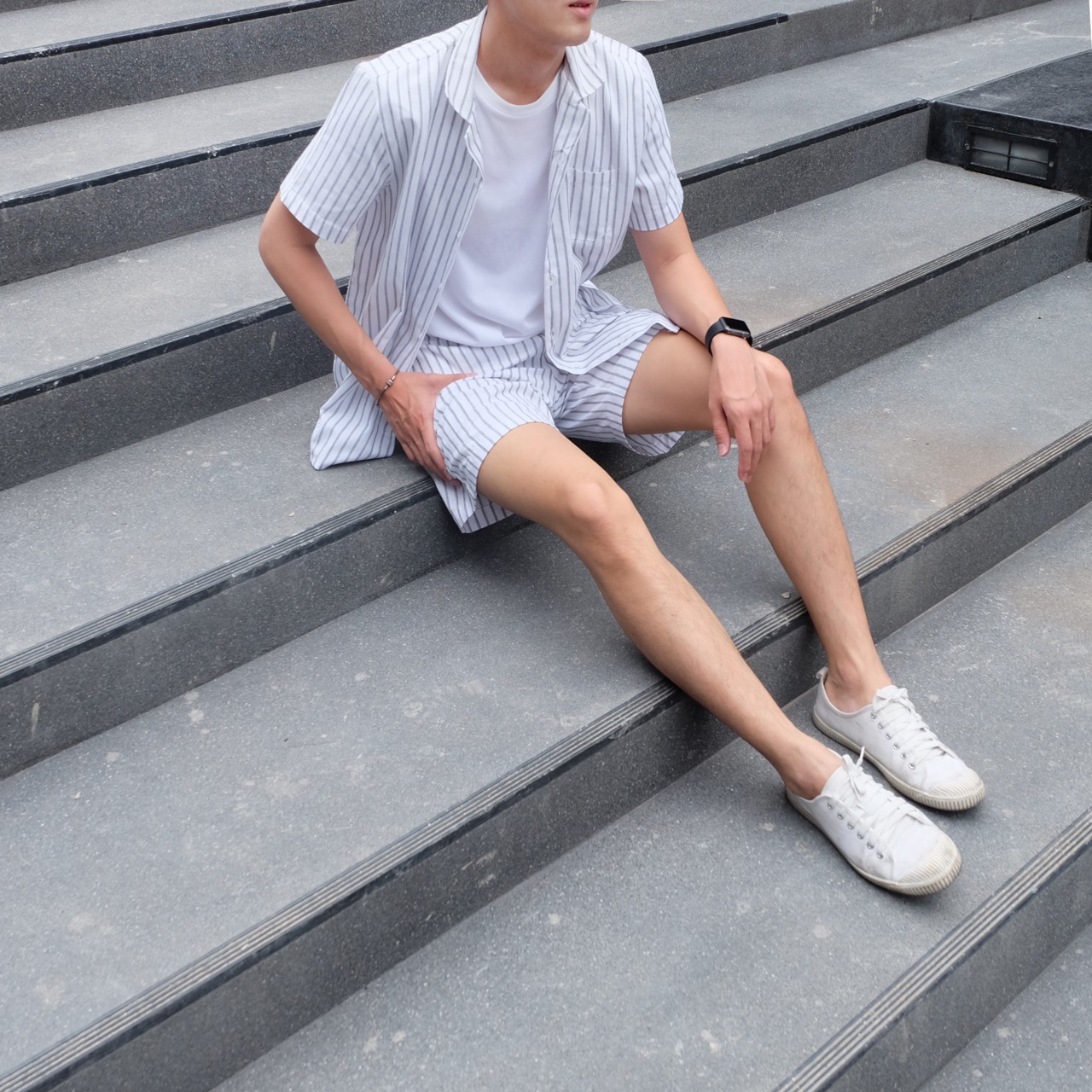 กางเกงขาสั้น Shorts (Line White) - 410 THB