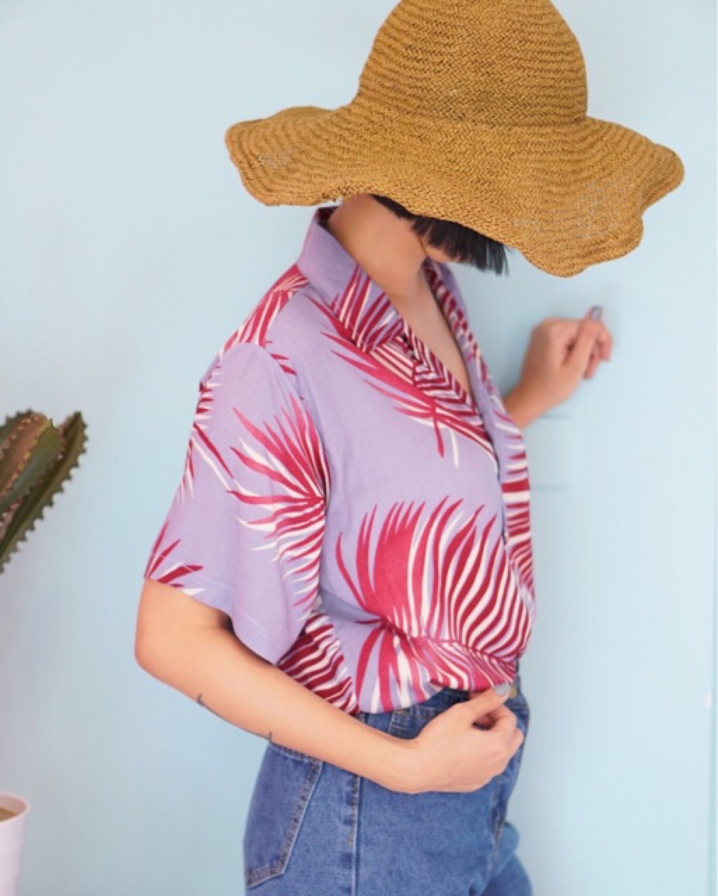เสื้อฮาวายสีม่วง